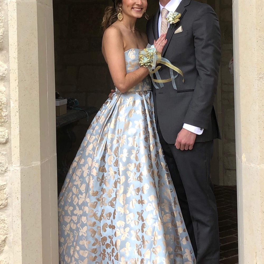 Sherri Hill prom dress